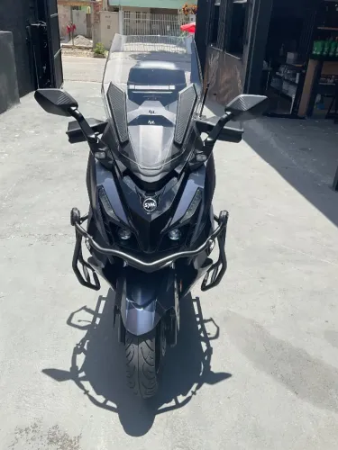 Dafra Cruisym 300 2025