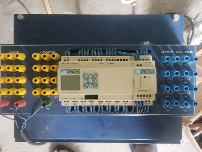 CLP (CONTROLADOR LÓGICO PROGRAMÁVEL)