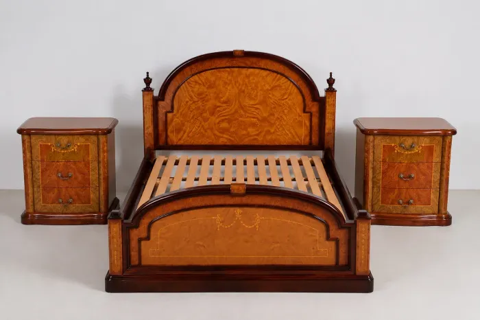 Cama Queen antiga anos 80/90