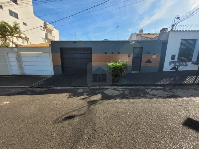 Casa para venda no bairro Jardim botânico