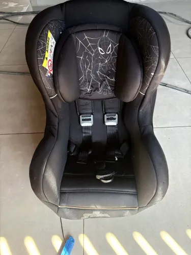 Cadeirinha pra carro (até 25 kg) Homem Aranha