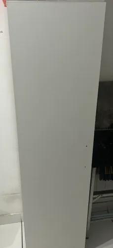 Vendo armário de a porta para área