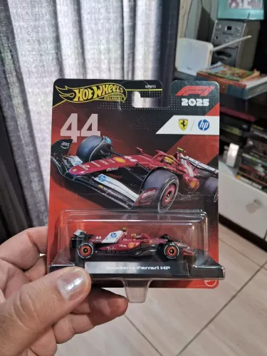 Ferrari hotwheels premium
