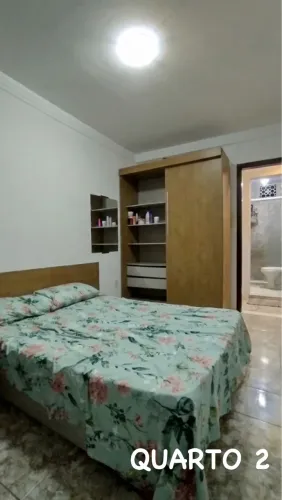 VENDE - SE CASA NA ESTRADA DA RAINHA