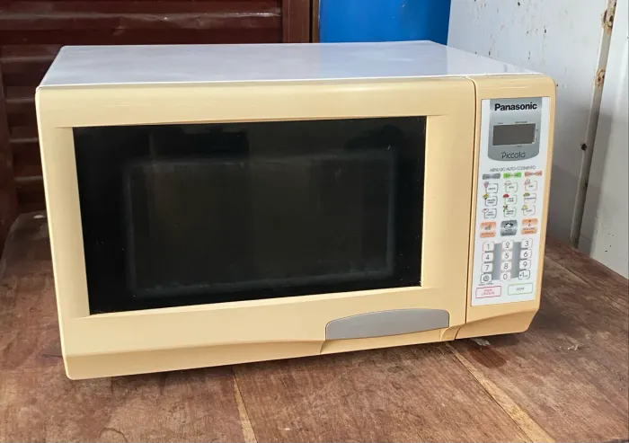 Microondas Panasonic. FAÇO ENTREGA