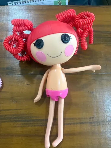 Lalaloopsy silly hair vermelho