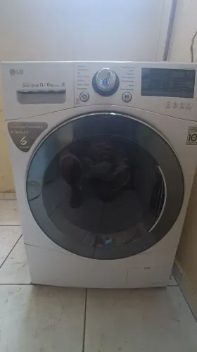Máquina de Lavar e Secar LG 11kg / 6kg
