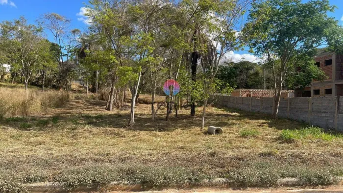Lote 1000m² no Condominio Versailles Ville de France em Lagoa Santa. Parcelamento próprio