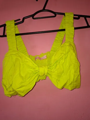Cropped Fille Denim Amarelo Claro com Amarração Tam. 42