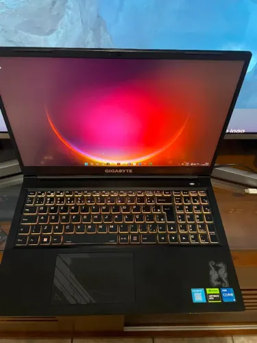 NOTEBOOK GAMER GIGABYTE G5 i5 + Rtx 4060 8gb + 32gb ram