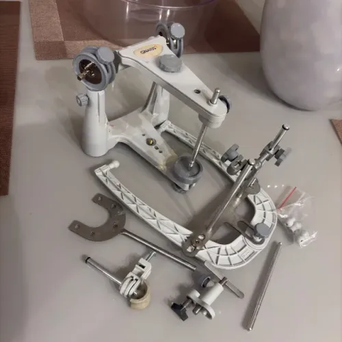 Articulador semi articulado marca Gnatus
