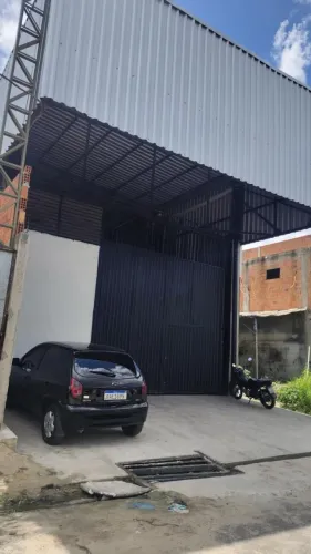 Galpão/Armazém 300m² c/ Escritório Climatizado no Novo Aleixo