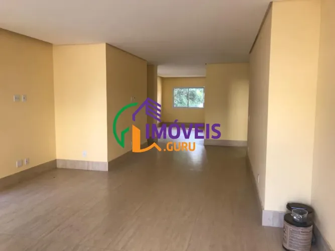 CASA ASSOBRADADA - MORUMBI - SP
