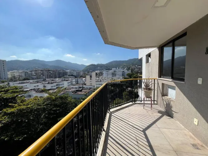 Vendo Cobertura duplex na Freguesia (Jacarepaguá) com 3 quartos, 2 salas, churrasqueira e
