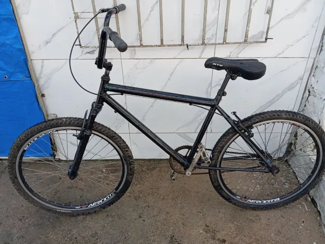 Bike top aro 26 , pegar e andar 