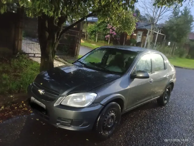 Chevrolet Prisma Sed. Maxx/ LT 1.4 8V Econof. 4P 2012