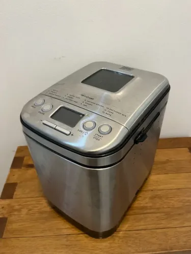 Máquina de Pão Cuisinart Compacta