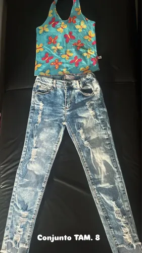 2 conjuntos TAM. 8 Calças e blusas