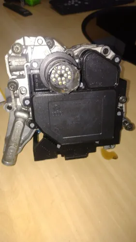 Audi A4,A6,A8 com módulo TCM e Corpo de válvulas do câmbio multitronic CVT 01j