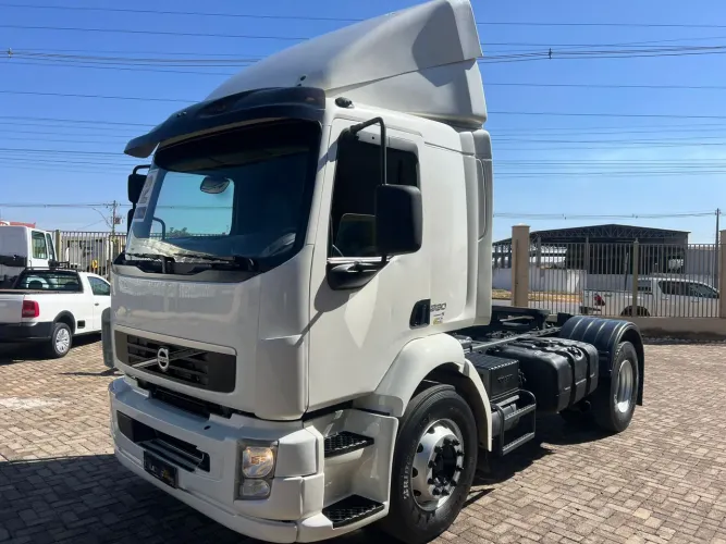 Volvo VM 330 EURO5 2012