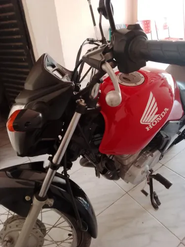 Fan 125i 2017 km 9.600 originais