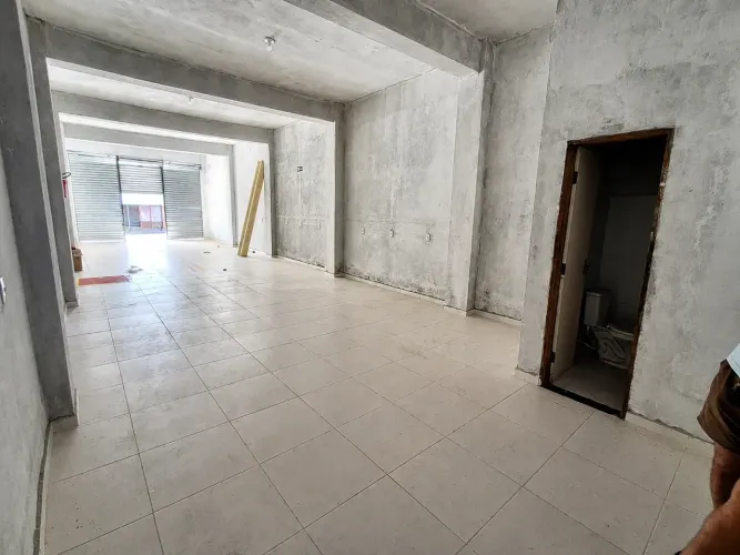 Alugo Ponto Comercial  Av 13 Maiobão