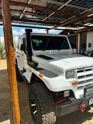 Troller T-4 4X4 2.8 TB Int. Cap. Rígida Diesel 2001