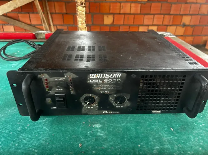 Amplificador focionado só uma saída