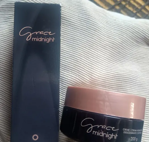 Perfume e creme hidratante grace midnight Hinode 