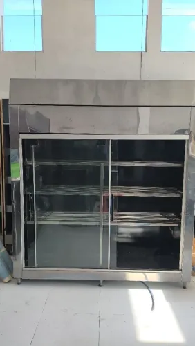vende-se freezer, balcão, prateleiras