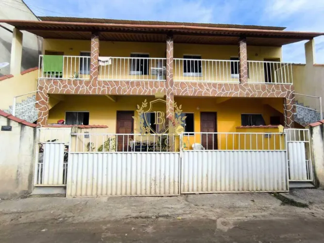 Quatro apartamentos de 2 quartos independentes à venda Praça da Bandeira, Araruama/RJ