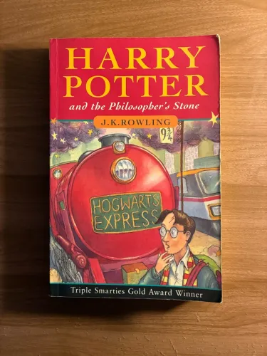 Harry Potter and the Philosophers Stone | First UK Paperback (Later Printing) | English