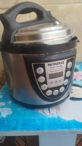 Panela de pressão elétrica