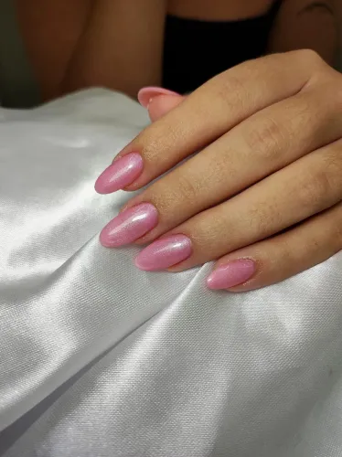 Vaga para manicure