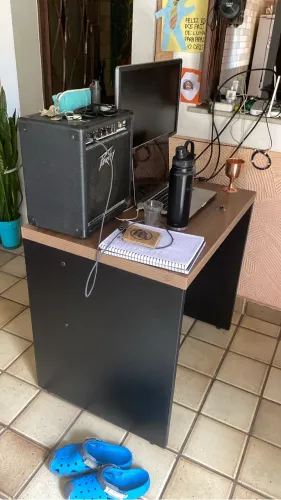 Mesa escritório robusta