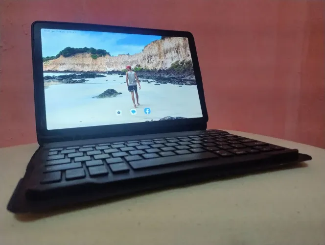 Tablet A9+ (plus).