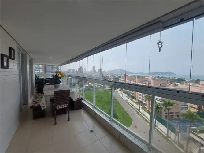 Apartamento com 3 quartos à venda em Enseada - SP