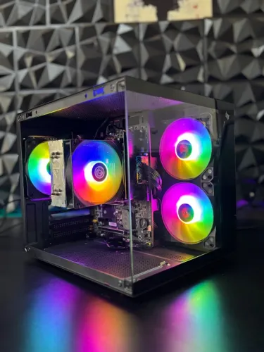 Pc gamer Ryzen 5 5600G aquariano