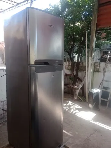 Geladeira Frost Free Continental