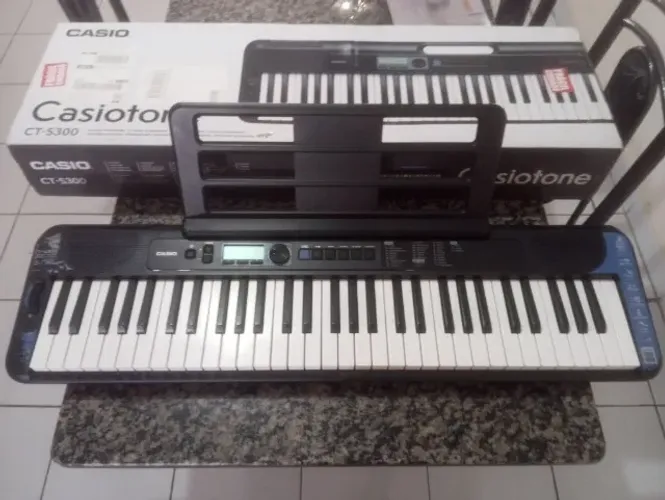 Lindo Teclado Cassio CT - S300 *