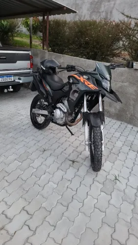 Vende-se xre 300