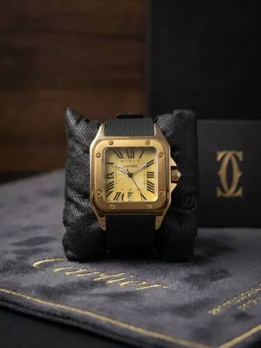 Relógio Cartier Santos dourado, 40 mm. Novo
