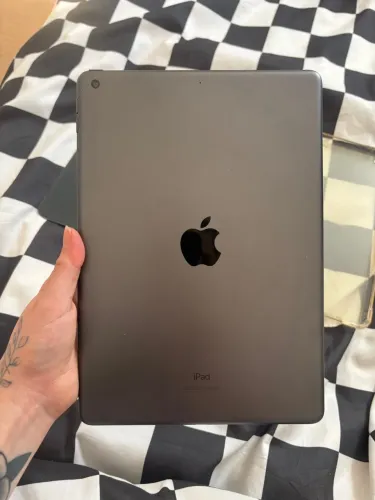 iPad 9a geração 64gb + Apple Pencil 1a geração