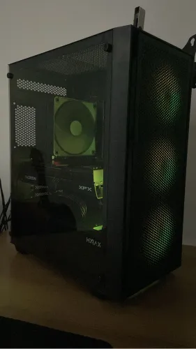     PC Gamer Ryzen 7 + RX 9060 XT 16GB + 32GB RAM