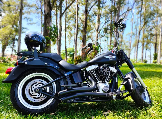 VENDE-SE FAT BOY EM EXCELENTE ESTADO