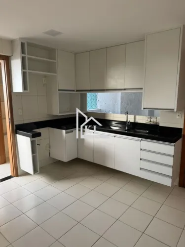 Excelente Apto - 118m² - 3 quartos(suite) em Lagoa Nova(Resid. Rita)