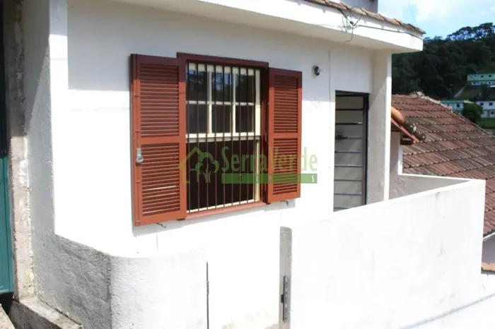 BINGEN - 1 quarto, sala, banheiro social, cozinha e área. * Preço, condições e disponibi