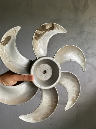 Grade e hélice ventilador ar o