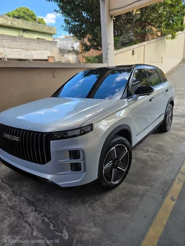 Jaecoo 7 / J7 Luxury 1.5 TB 16V AUT 5P (híbrido) 2026