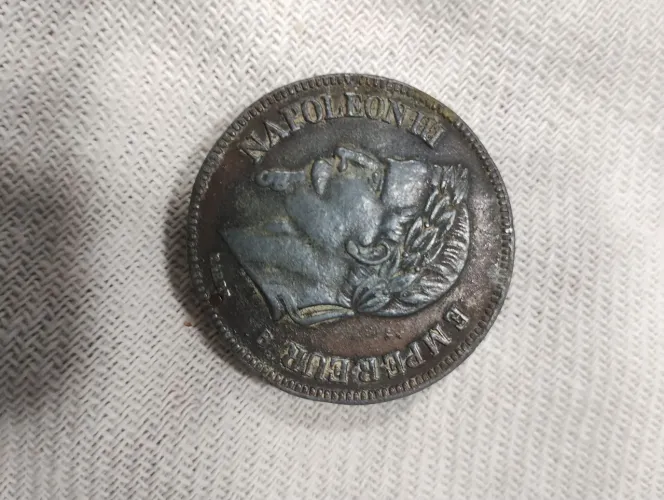 Isqueiro antigo moeda 1870